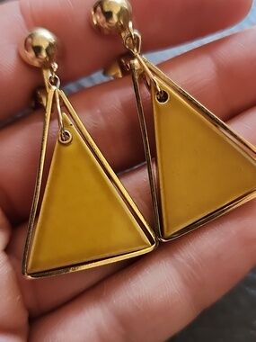 VTG Gold-Tone Triangle Drop Earrings in Mustard Yellow